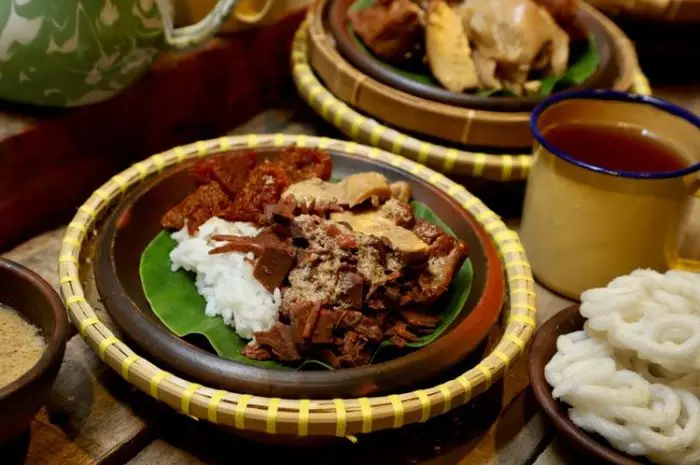 10  Makanan Khas Yogyakarta yang Wajib Dicoba
